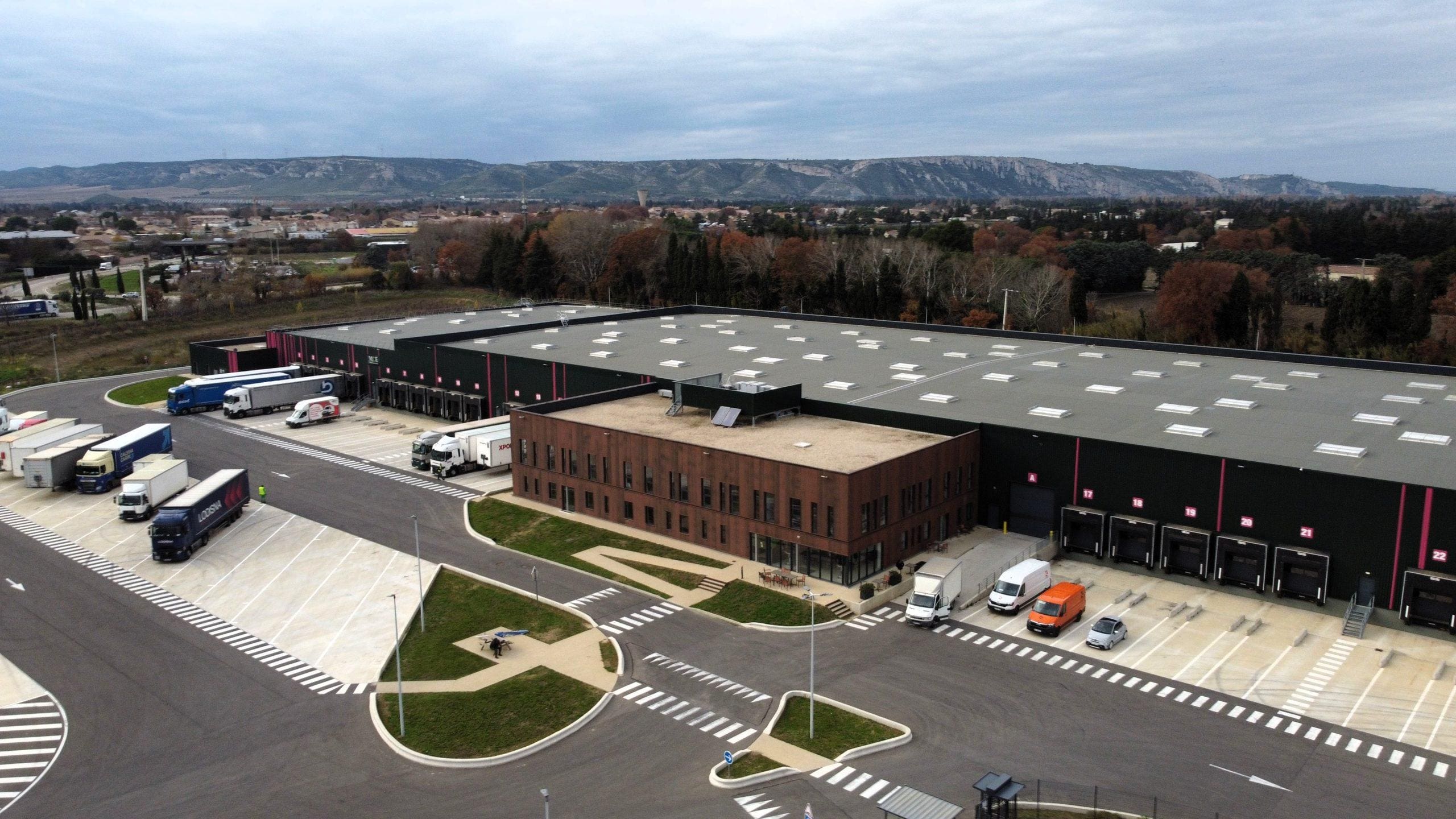 Transformation logistique CELINZO déploie ERP et WMS en 8 mois avec le soutien d’ACSEP