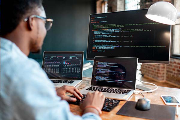 services manages applicatifs